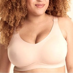 Seamless Nude Bra by Comfelie